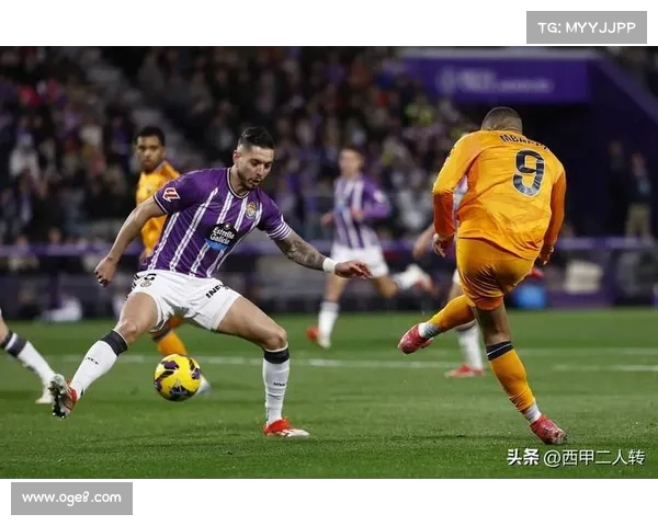 帽子戏法：足球场上英雄的三粒进球与背后的传奇故事